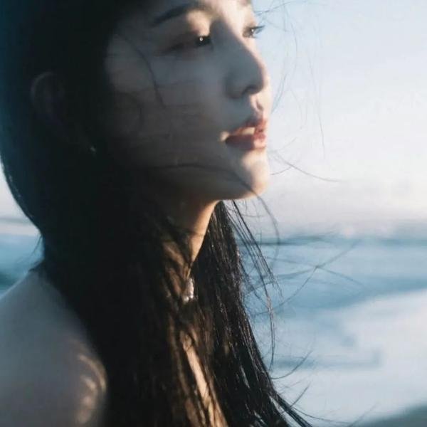 在巨人中间
