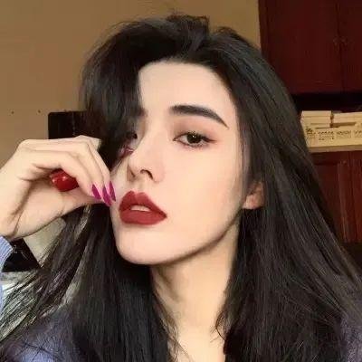 女仆们